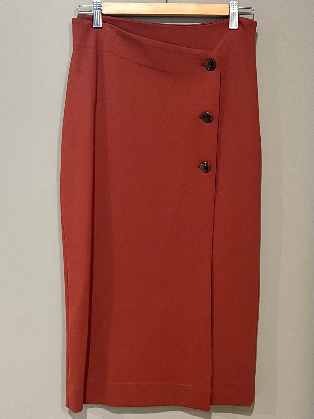 Aritzia - Babaton Rust Color Midi Skirt